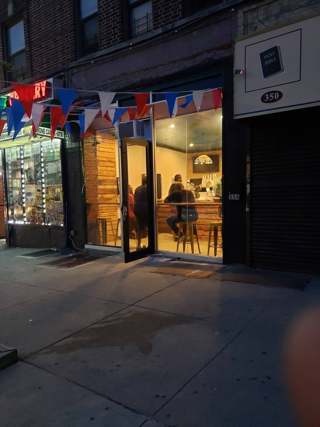 Fresh Remedy Health And Juice Bar | restaurant | 354 Rogers Ave, Brooklyn, NY 11225, USA | 7182822431 OR +1 718-282-2431