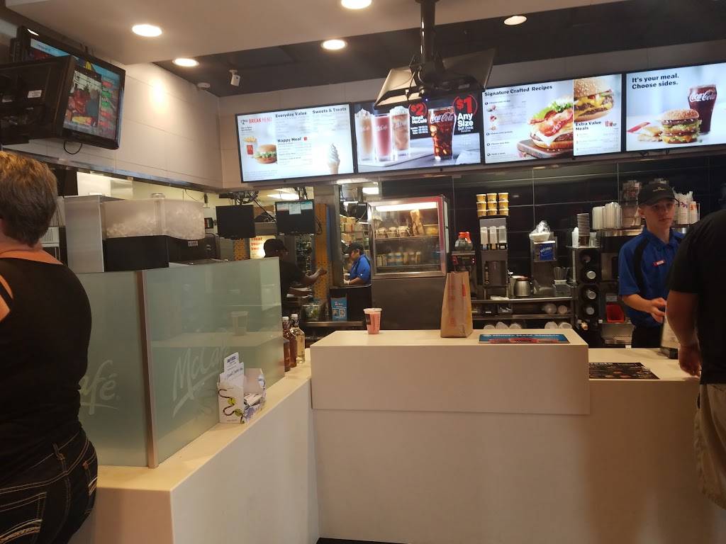 McDonalds | cafe | 3706 Gulf Fwy, Dickinson, TX 77539, USA | 2813373390 OR +1 281-337-3390