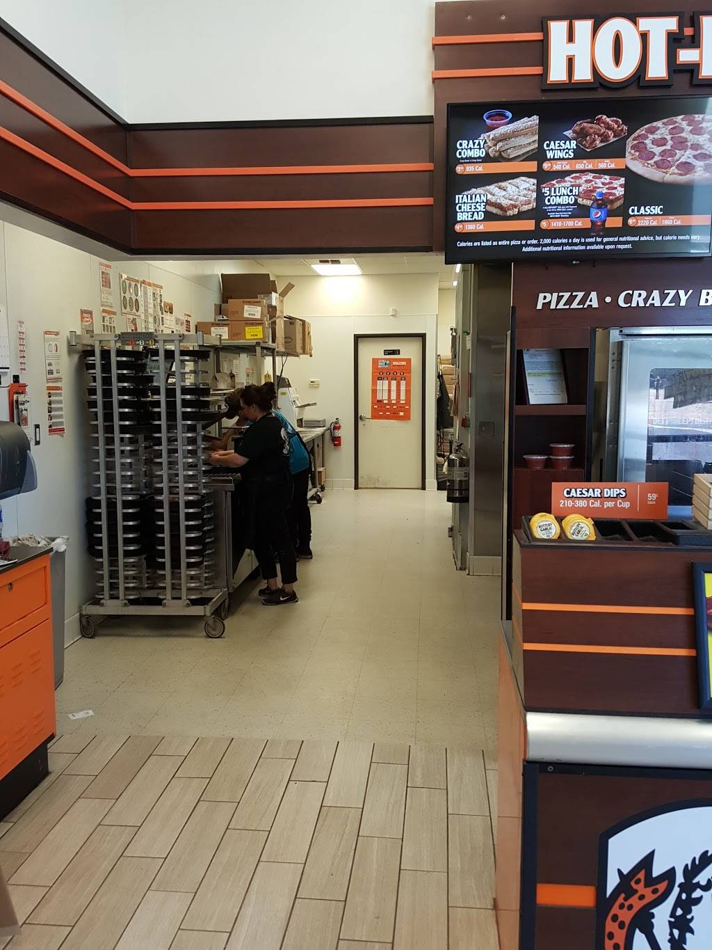 Little Caesars Pizza | meal takeaway | 120 W F St, Oakdale, CA 95361, USA | 2098458000 OR +1 209-845-8000