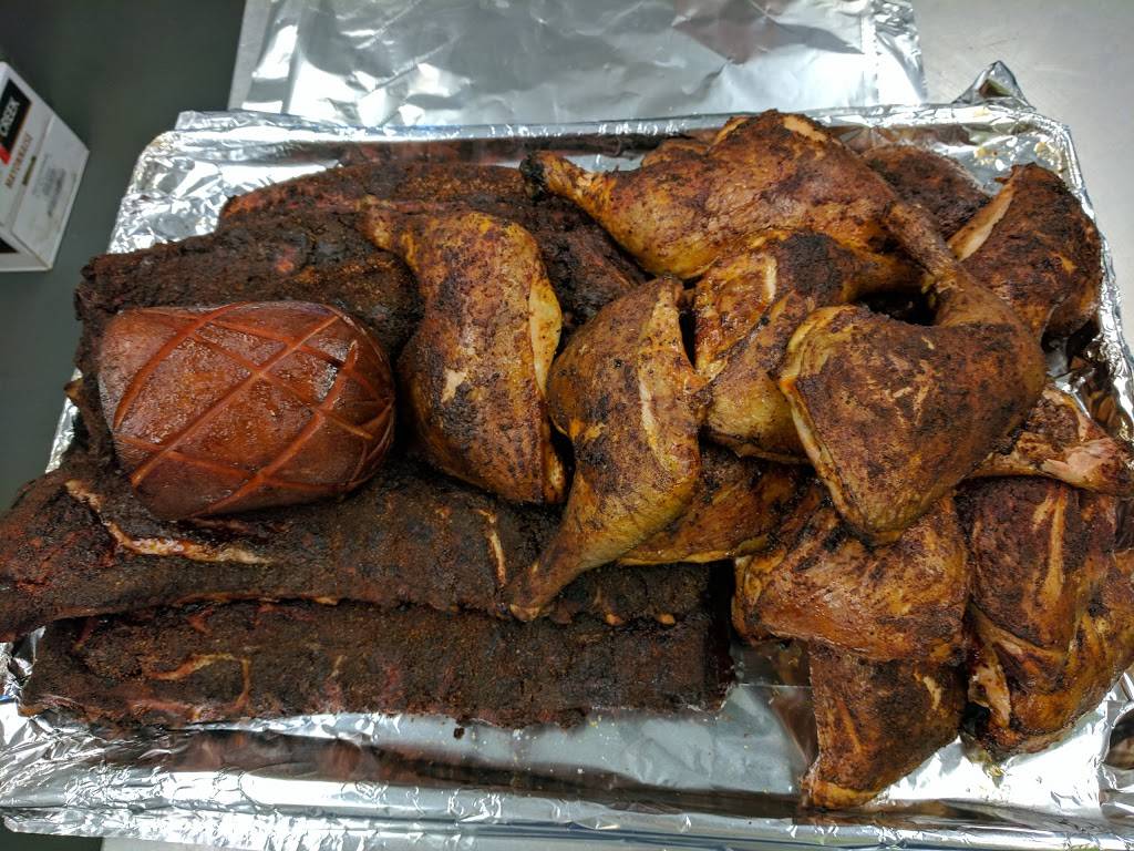 Smokin Pig BBQ | restaurant | 708 E Church St, Greeneville, TN 37745, USA | 4236388227 OR +1 423-638-8227