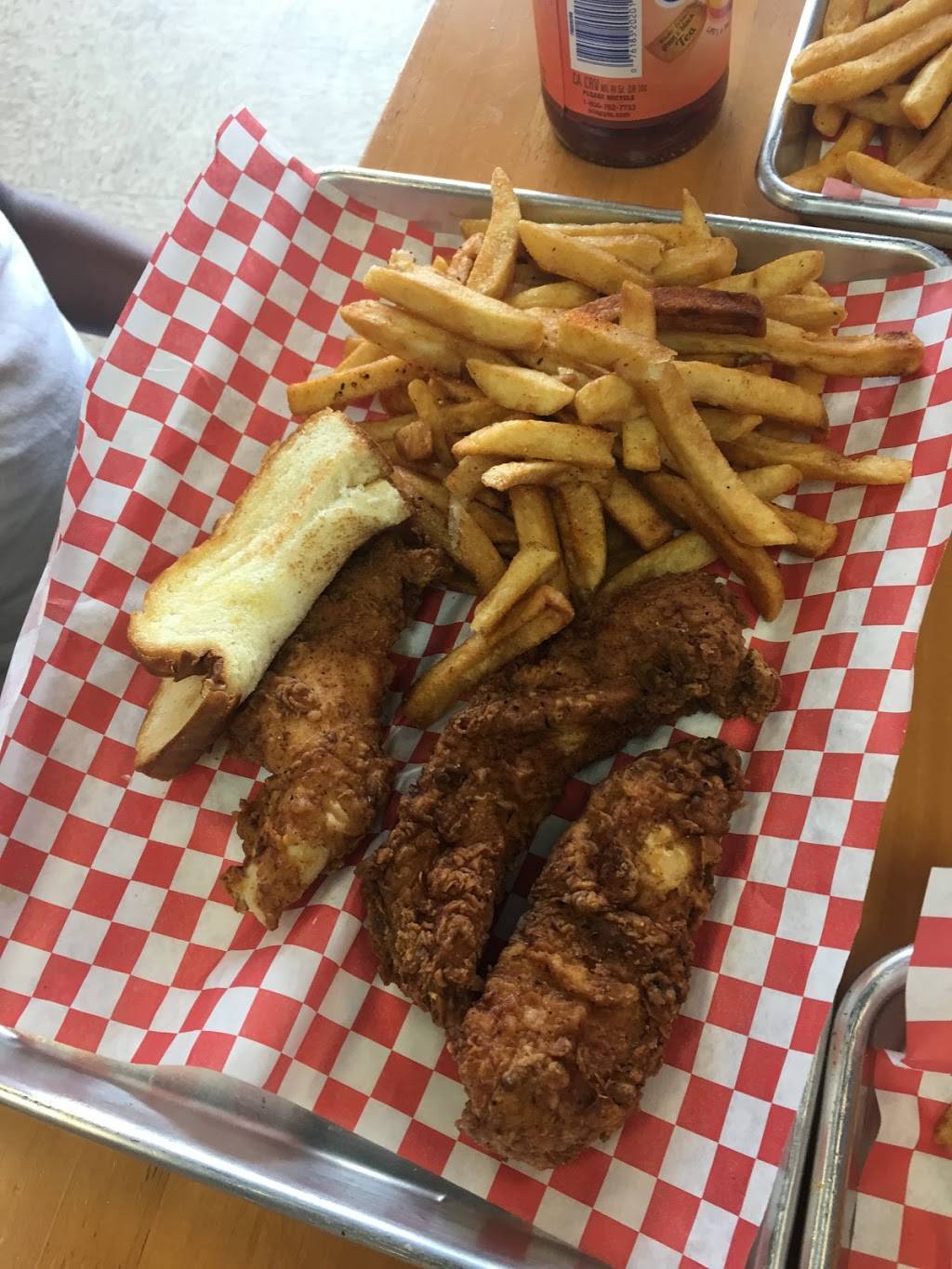 Big Bellys Burgers | restaurant | 5627 Aldine Bender Rd, Houston, TX 77032, USA | 8322885616 OR +1 832-288-5616