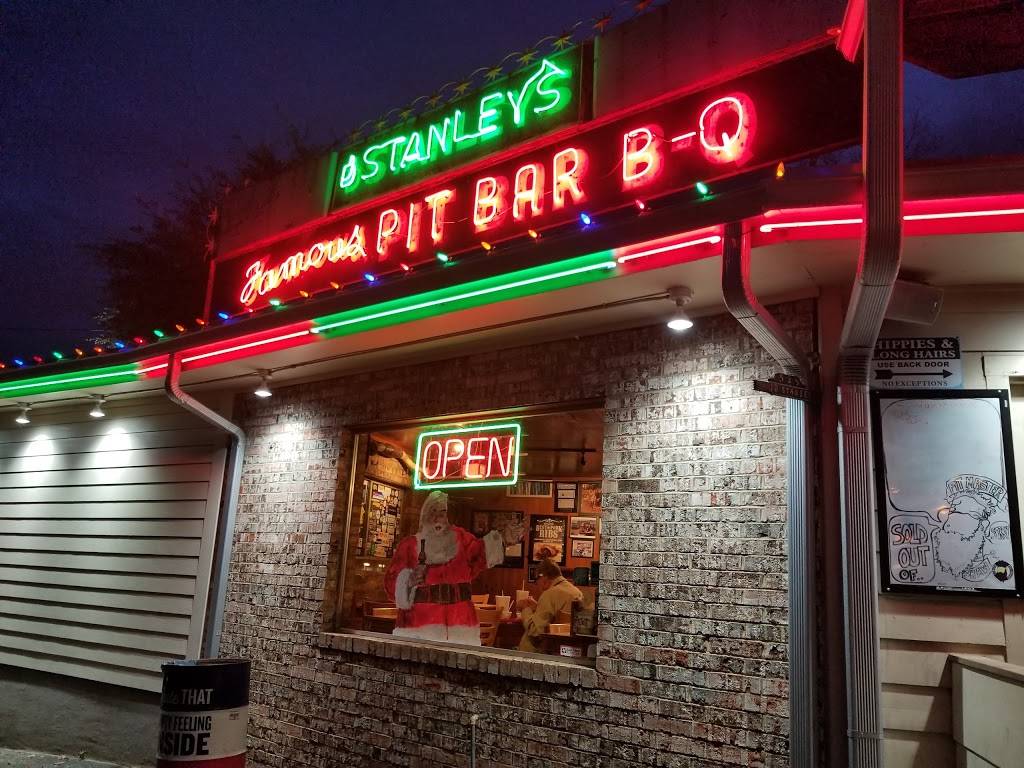Stanley’s Famous Pit Bar-B-Q | restaurant | 525 S Beckham Ave, Tyler, TX 75702, USA | 9035930311 OR +1 903-593-0311