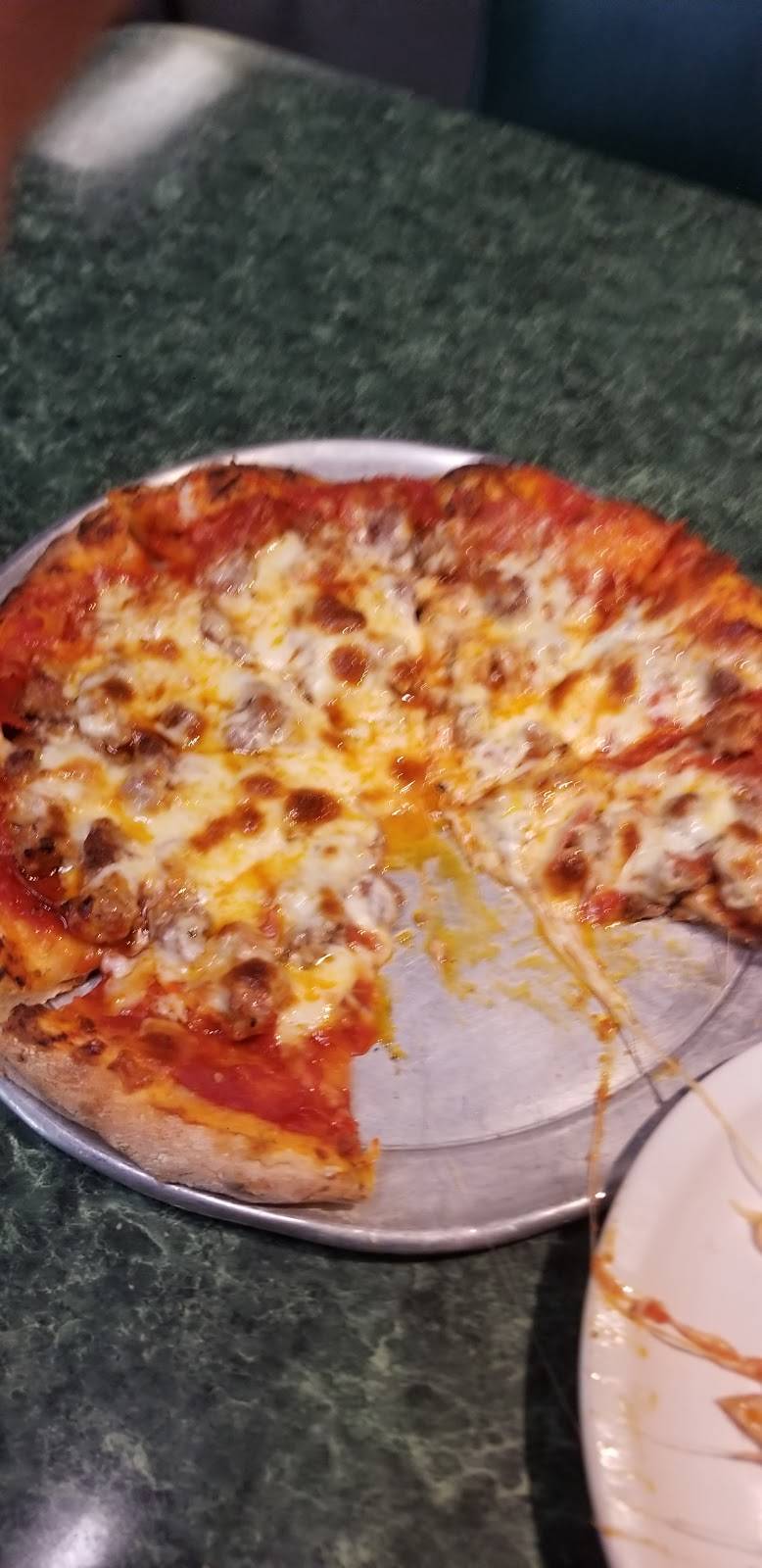 Talaynas World Class Pizza | meal delivery | 340 N Main St, St Charles, MO 63301, USA | 6368969447 OR +1 636-896-9447