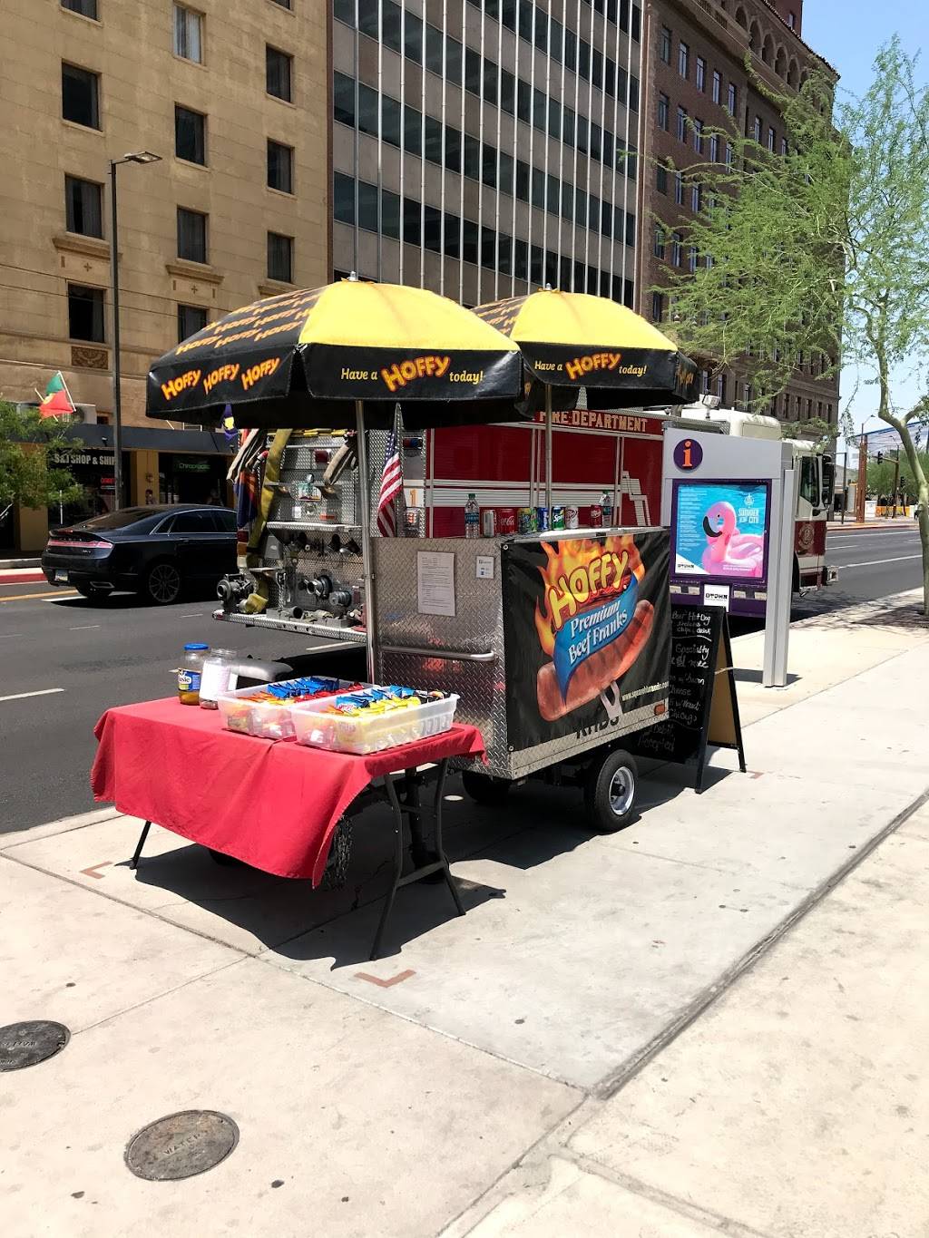 Kevins Hot Dog Stand | restaurant | 203 N Central Ave, Phoenix, AZ 85004, USA | 4805284383 OR +1 480-528-4383