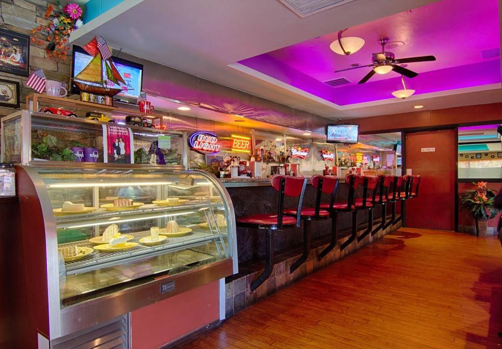 Mels Diner - Golden Gate | restaurant | 12035 Collier Blvd, Naples, FL 34116, USA | 2394554242 OR +1 239-455-4242