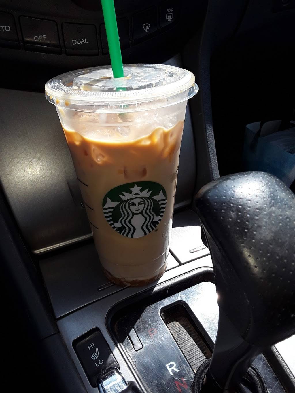 Starbucks | cafe | 3500 Black Forest Dr #1, Fayetteville, AR 72704, USA | 4794393642 OR +1 479-439-3642