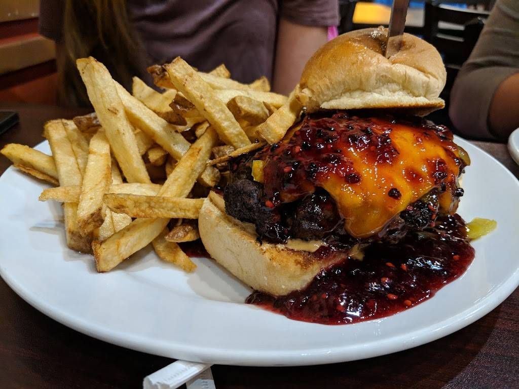 Dougs Diner: THORNTON | restaurant | 4243 E 136th Ave #6918, Thornton, CO 80602, USA | 3039209249 OR +1 303-920-9249