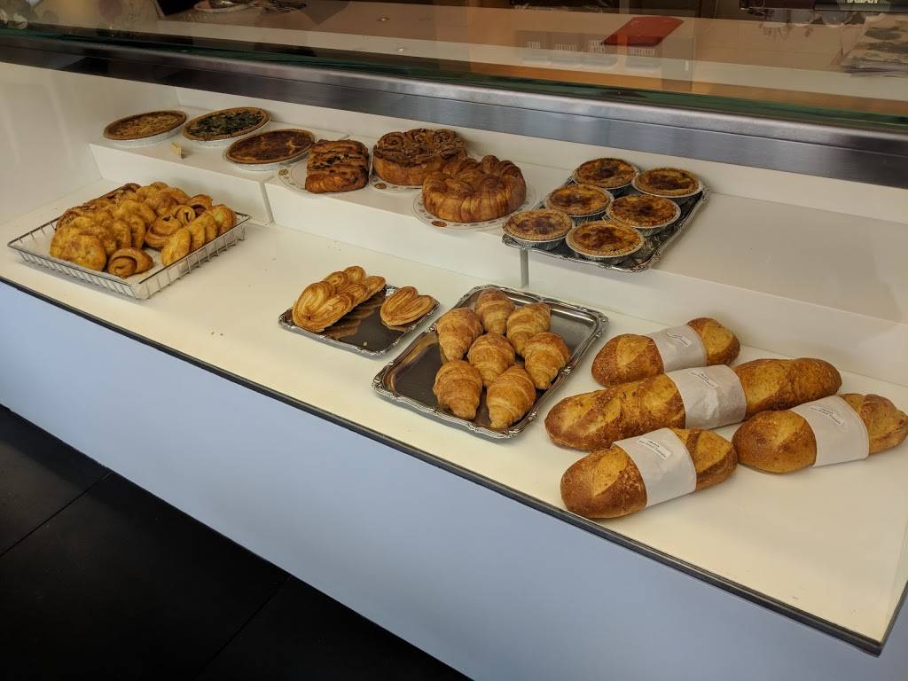 Andrés Confiserie Suisse | restaurant | 5018 Main St, Kansas City, MO 64112, USA | 8165613440 OR +1 816-561-3440