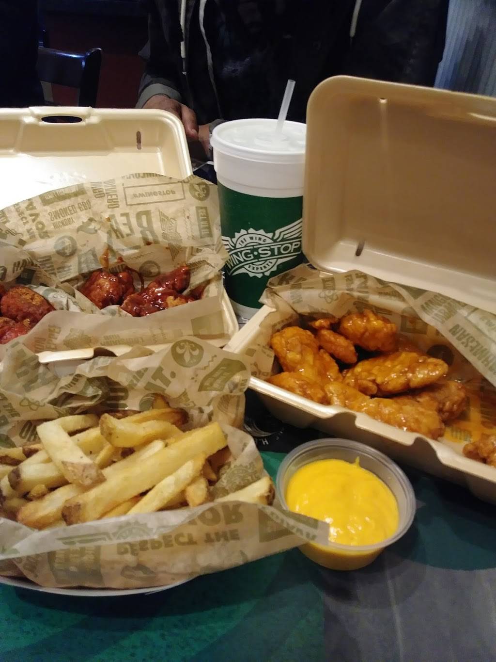 Wingstop | restaurant | 7644 City Ave, Philadelphia, PA 19151, USA | 2154779464 OR +1 215-477-9464