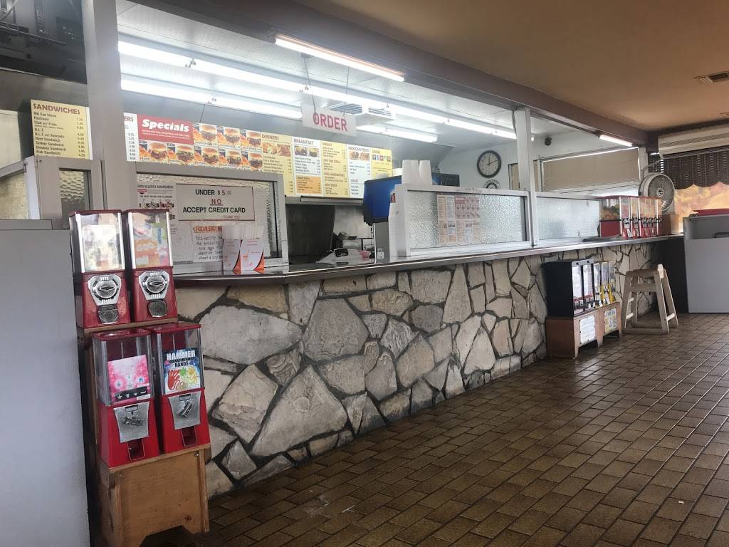 T & S Burgers | restaurant | 650 W La Habra Blvd, La Habra, CA 90631, USA | 5626972281 OR +1 562-697-2281