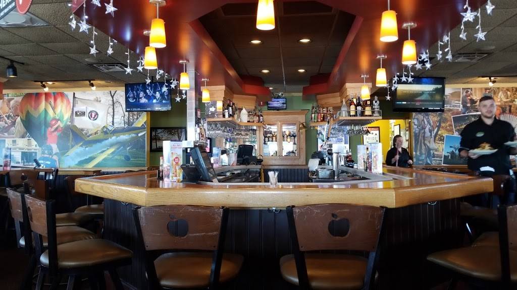 Applebees Grill + Bar | restaurant | 602 Fairview Blvd, Kendallville, IN 46755, USA | 2603491570 OR +1 260-349-1570