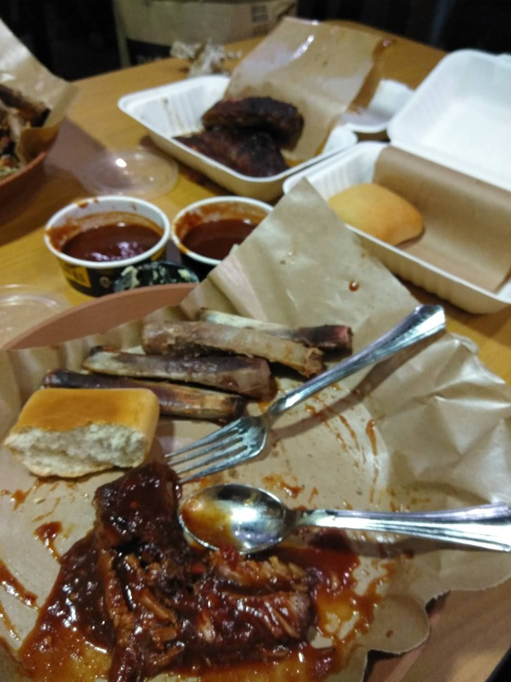 Dickeys Barbecue Pit | restaurant | 5110 Laguna Blvd Ste 120, Elk Grove, CA 95758, USA | 2793337857 OR +1 279-333-7857