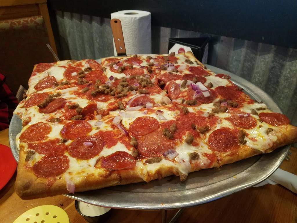 Empire Pizza Fort Mill | restaurant | 1504 Carolina Pl Dr, Fort Mill, SC 29708, USA | 8035471302 OR +1 803-547-1302