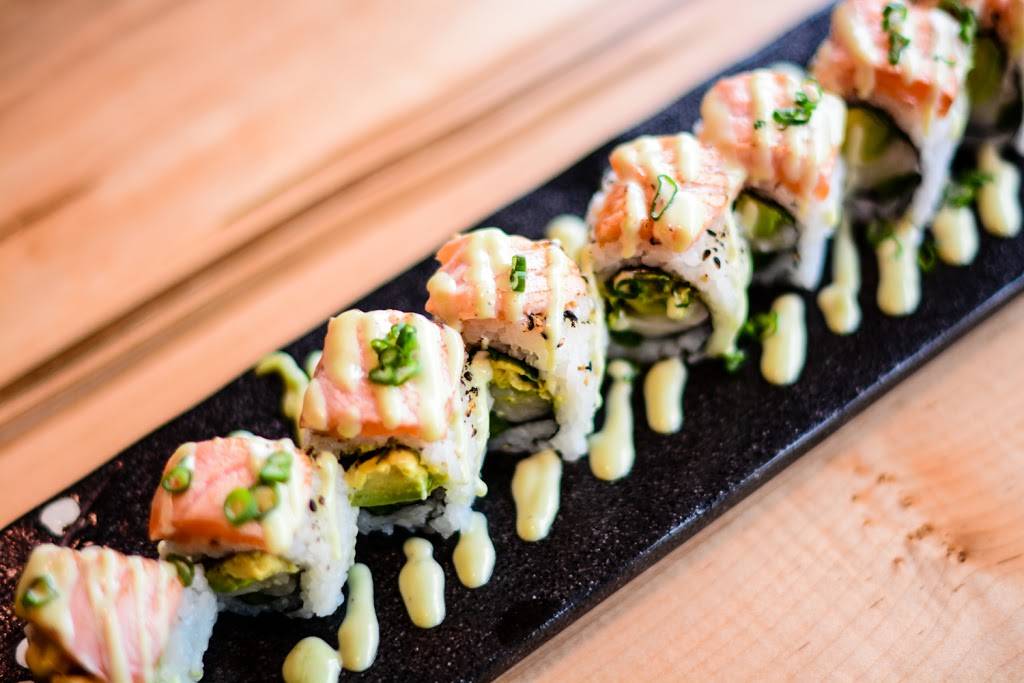 Shiawase Japanese Restaurant | restaurant | 3422 N Broadway, Chicago, IL 60657, USA | 7738838888 OR +1 773-883-8888