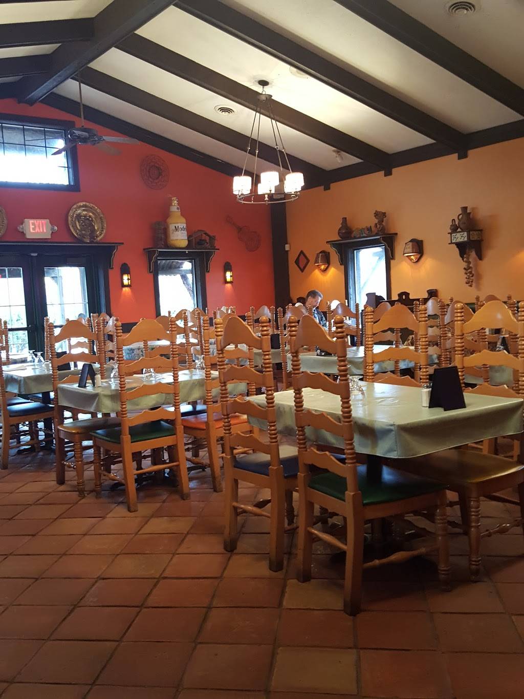 El Molino Mexican Restaurant | restaurant | 2112 Elgin Rd, Carpentersville, IL 60110, USA | 8475511602 OR +1 847-551-1602