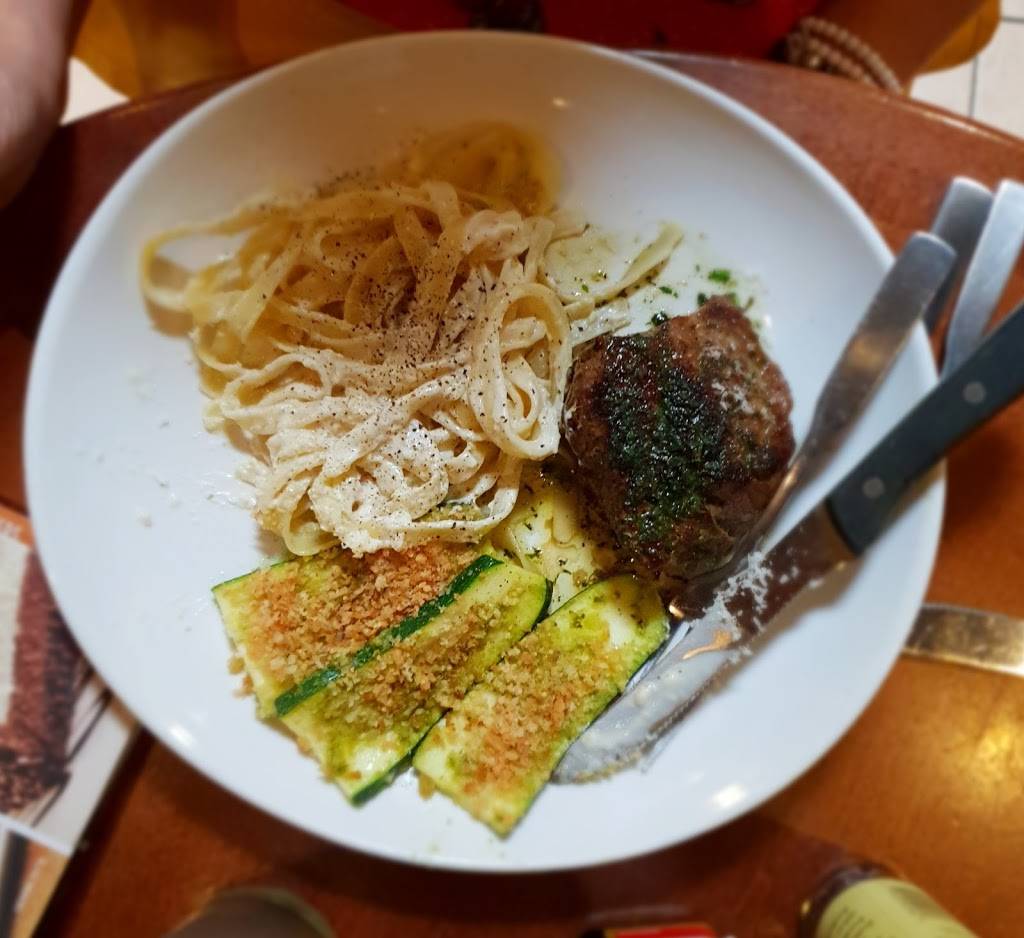 Olive Garden Italian Restaurant | meal takeaway | 1051 W Rancho Vista Blvd, Palmdale, CA 93551, USA | 6612667927 OR +1 661-266-7927