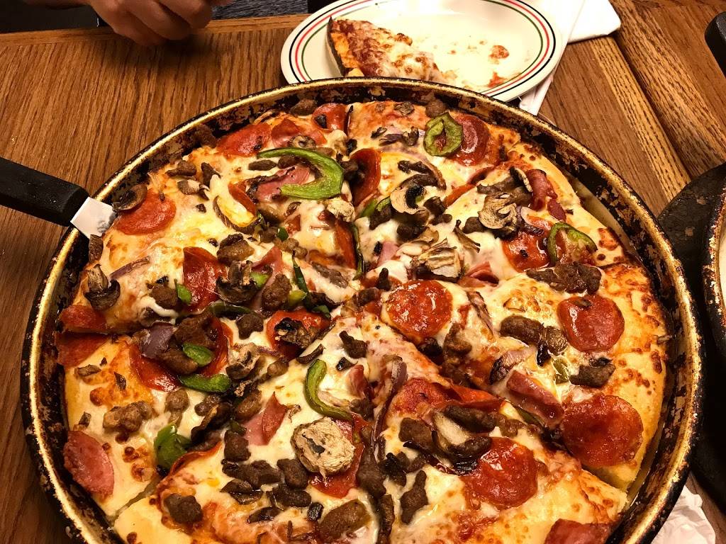 Pizza Hut | restaurant | 1809 S Parsons Ave, Seffner, FL 33584, USA | 8136849001 OR +1 813-684-9001