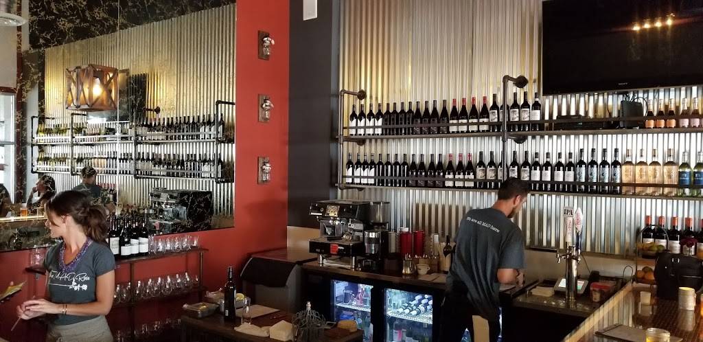 The Mad Rose | restaurant | 543 E Main St, Ventura, CA 93001, USA | 8056283913 OR +1 805-628-3913