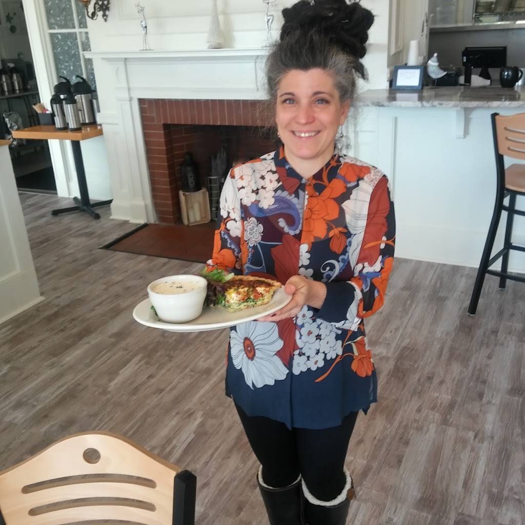 Allies Beach Street Cafe | cafe | 35 Beach St, Manchester-by-the-Sea, MA 01944, USA | 9787049571 OR +1 978-704-9571