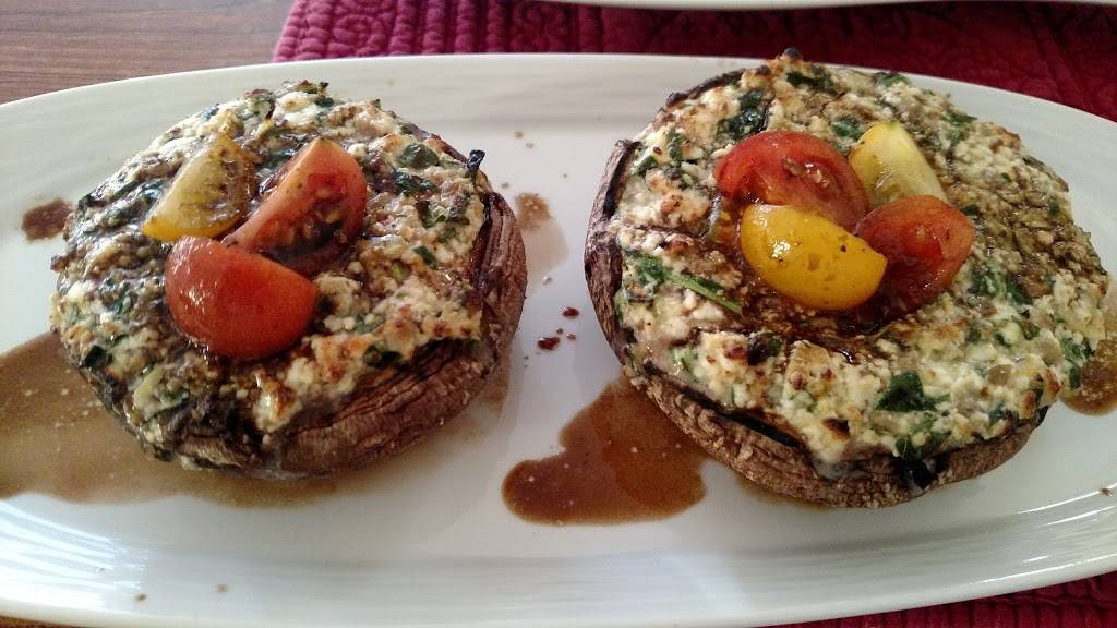 The Red Dot Vegetarian kitchen | restaurant | 3221 Mt Pinos Way, Frazier Park, CA 93225, USA | 6612454733 OR +1 661-245-4733