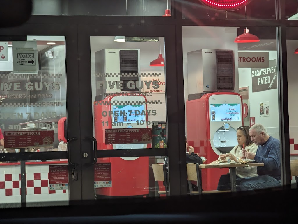 Five Guys | meal takeaway | 31495 Yucaipa Blvd #3, Yucaipa, CA 92399, USA | 9095700235 OR +1 909-570-0235
