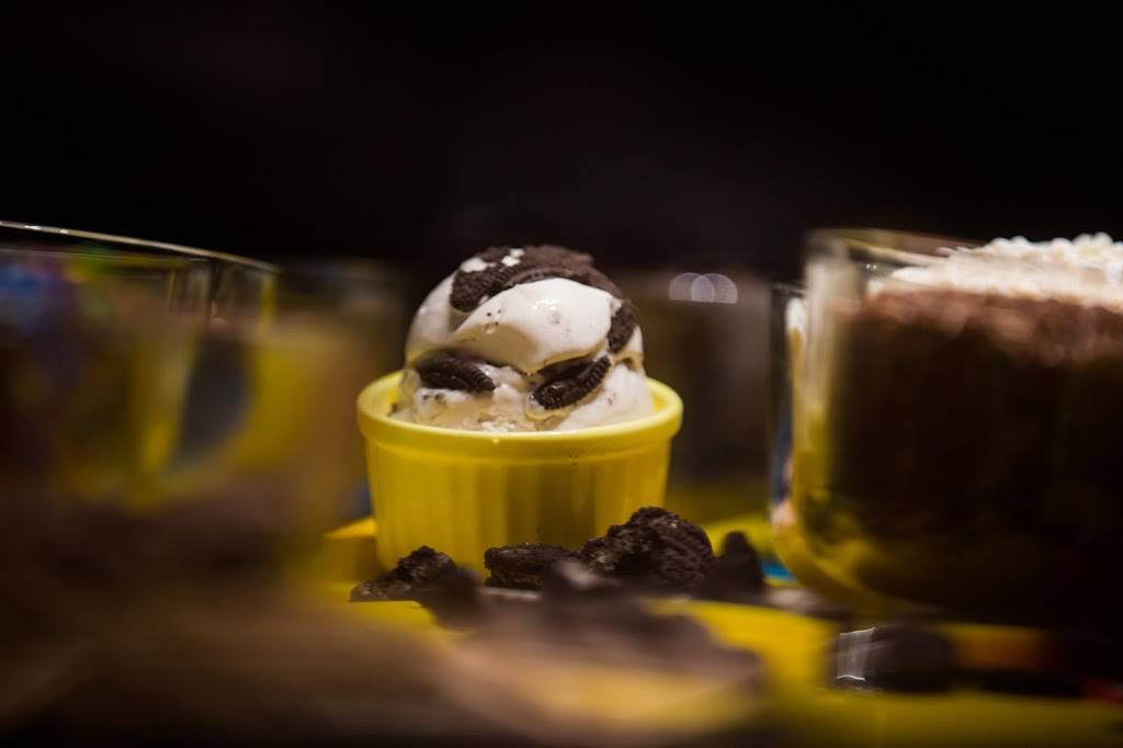 Brendy’s Ice Cream & Yogurt | restaurant | 9 NE 2nd Ave, Delray Beach, FL 33444, USA | 5614507402 OR +1 561-450-7402