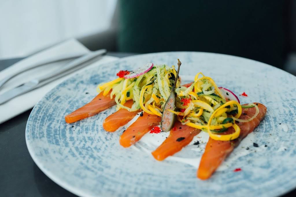 Restaurant Semaphore | restaurant | 705 Avenue Michel Jasmin, Dorval, QC H9P 1B8, Canada | 5146314811 OR +1 514-631-4811