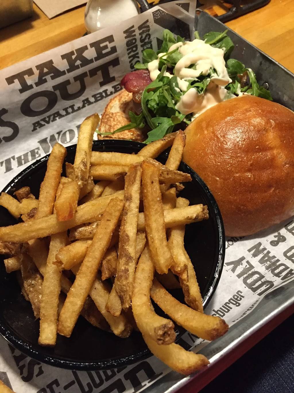 The Works Gourmet Burger Bistro | restaurant | 64 Stonehaven Dr, Kanata, ON K2M 2Y2, Canada | 6132710406 OR +1 613-271-0406