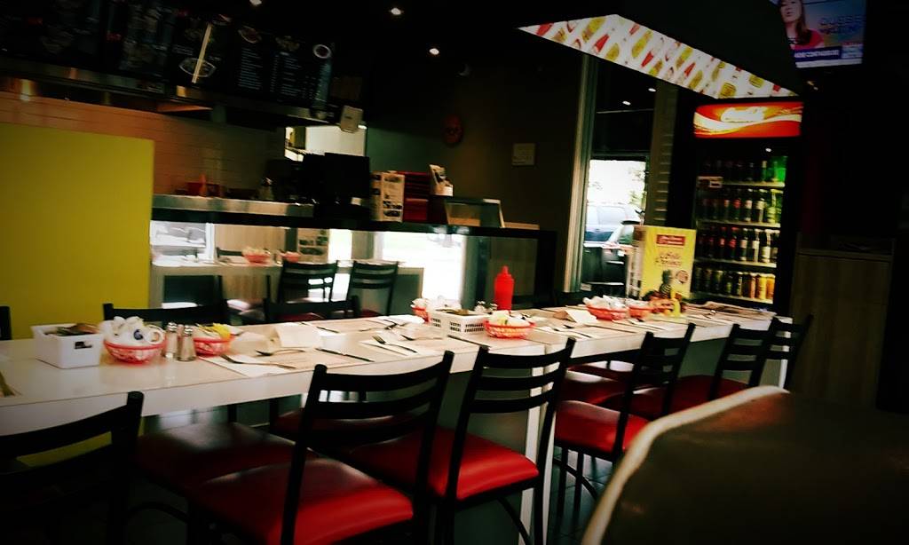 Restaurant La Belle Province | restaurant | 239 Rue Seigneuriale, Québec, QC G1E 4Y8, Canada | 4186617171 OR +1 418-661-7171