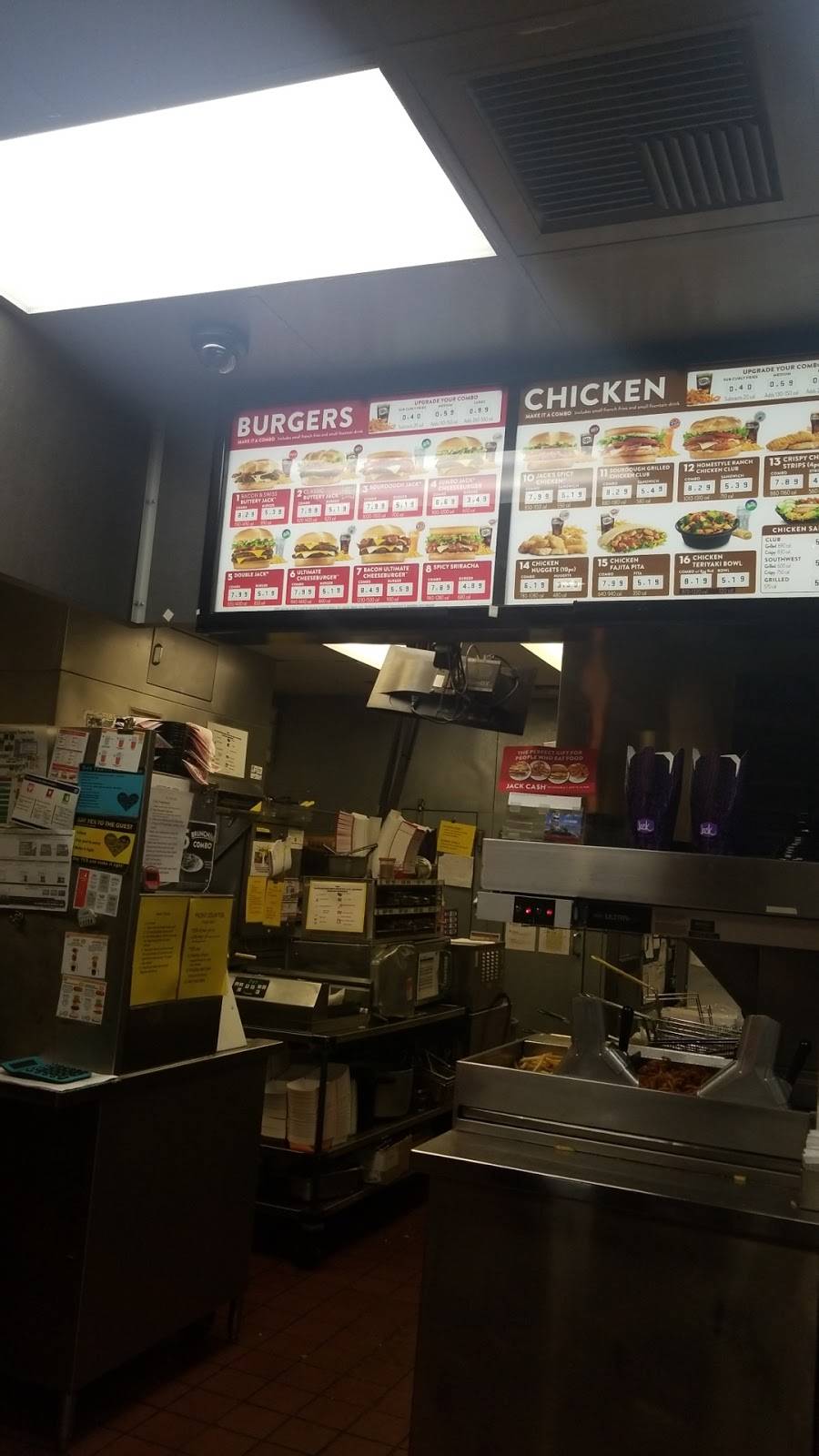 Jack in the Box | restaurant | 42250 Washington St, Indio, CA 92201, USA | 7607722658 OR +1 760-772-2658