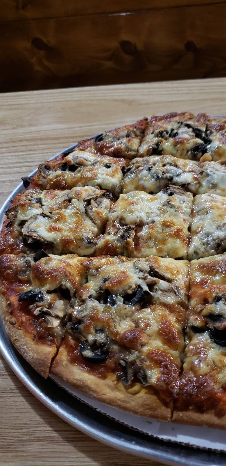 Joes Pizzeria | restaurant | 57 N Wolf Rd, Wheeling, IL 60090, USA | 8475378110 OR +1 847-537-8110