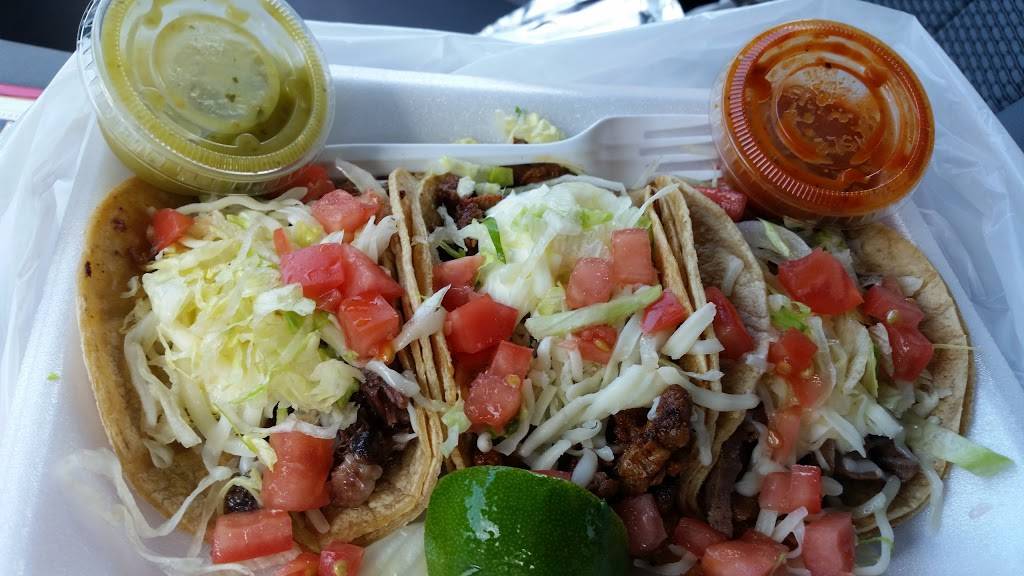 El Taco Feliz #1 | restaurant | 8879 N 96th St, Milwaukee, WI 53224, USA | 4142158621 OR +1 414-215-8621