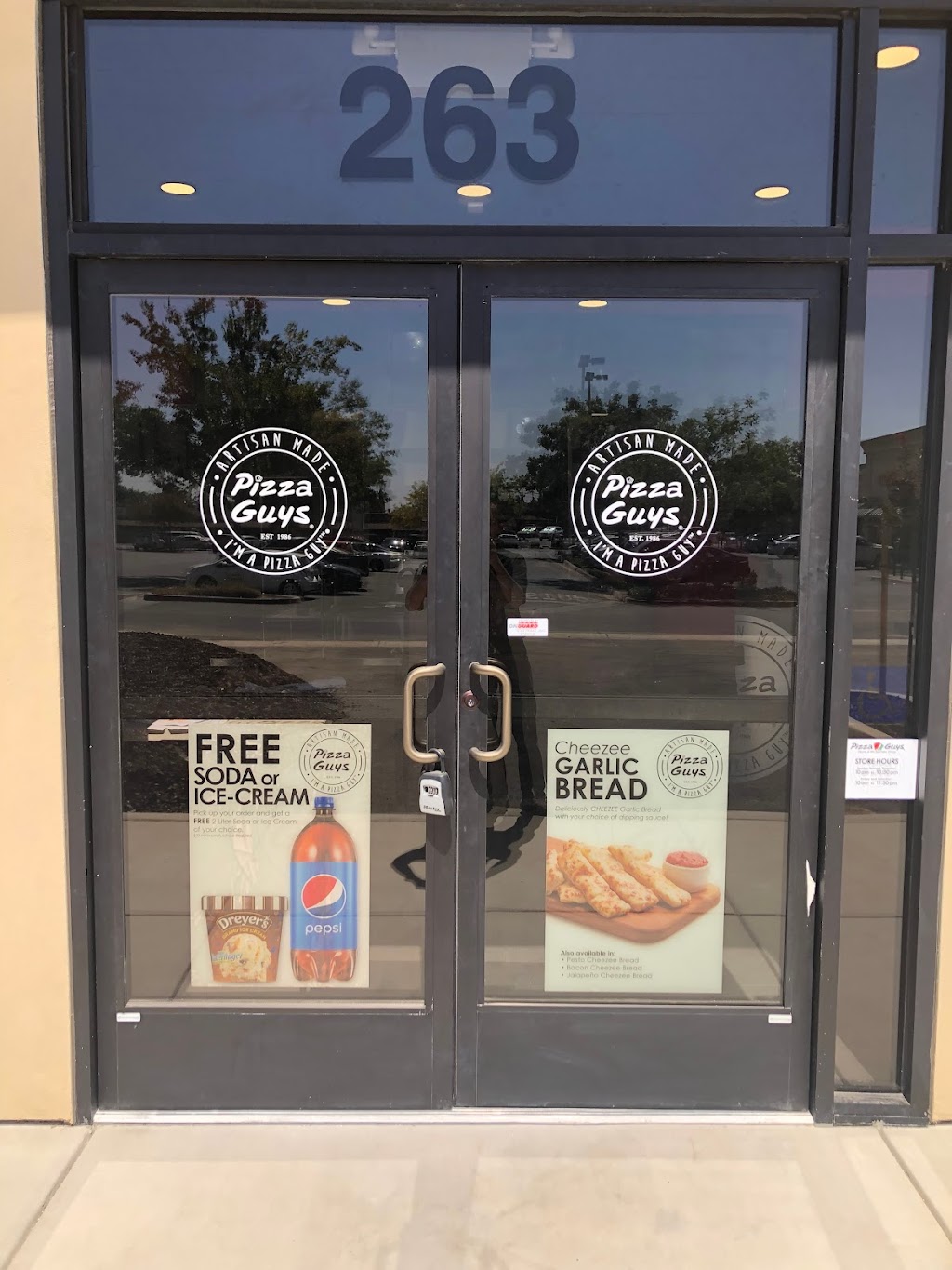 Pizza Guys | restaurant | 263 E Bellevue Rd Suite #1, Atwater, CA 95301, USA | 2097418222 OR +1 209-741-8222