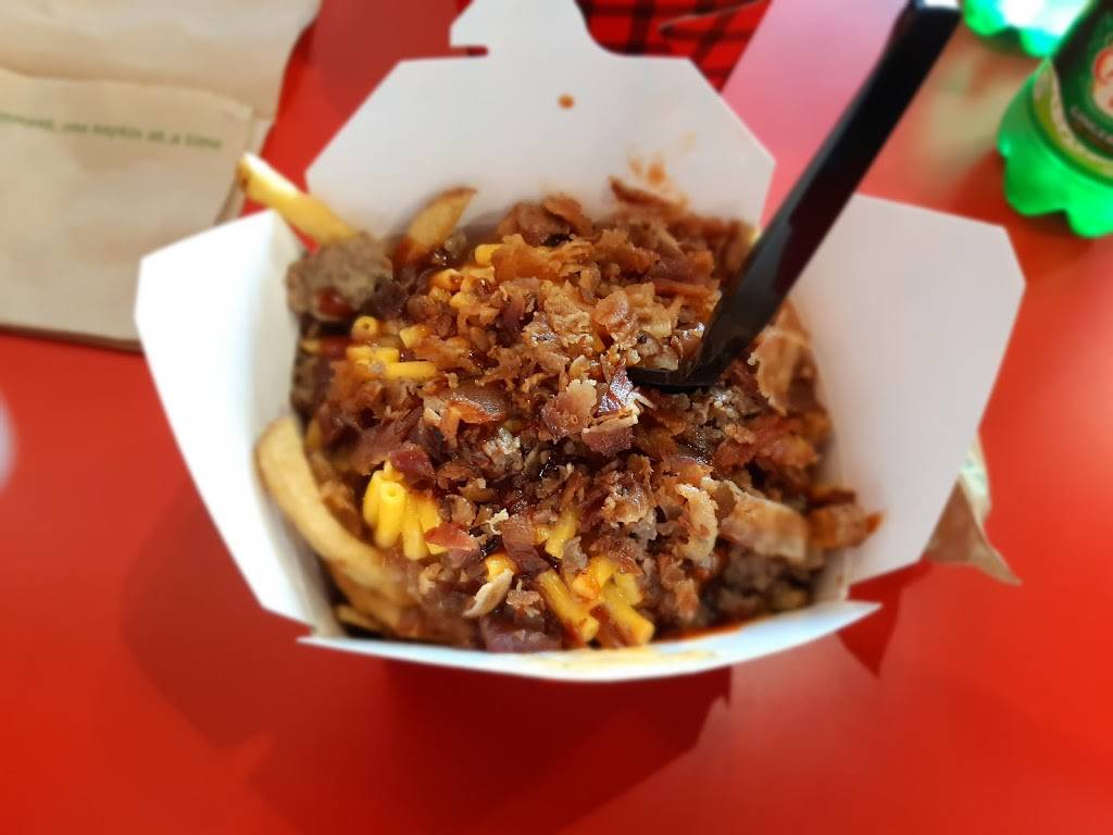 Smokes Poutinerie | restaurant | 85 Resolution Dr, Brampton, ON L6W 0A6, Canada | 9054502922 OR +1 905-450-2922