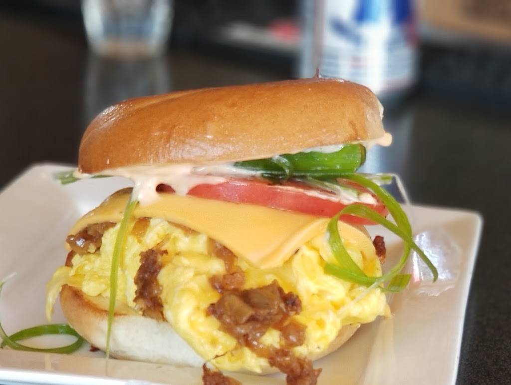 The Franklin Inn | restaurant | 800 N, Cleveland St, Richmond, VA 23221, USA | 8047169493 OR +1 804-716-9493