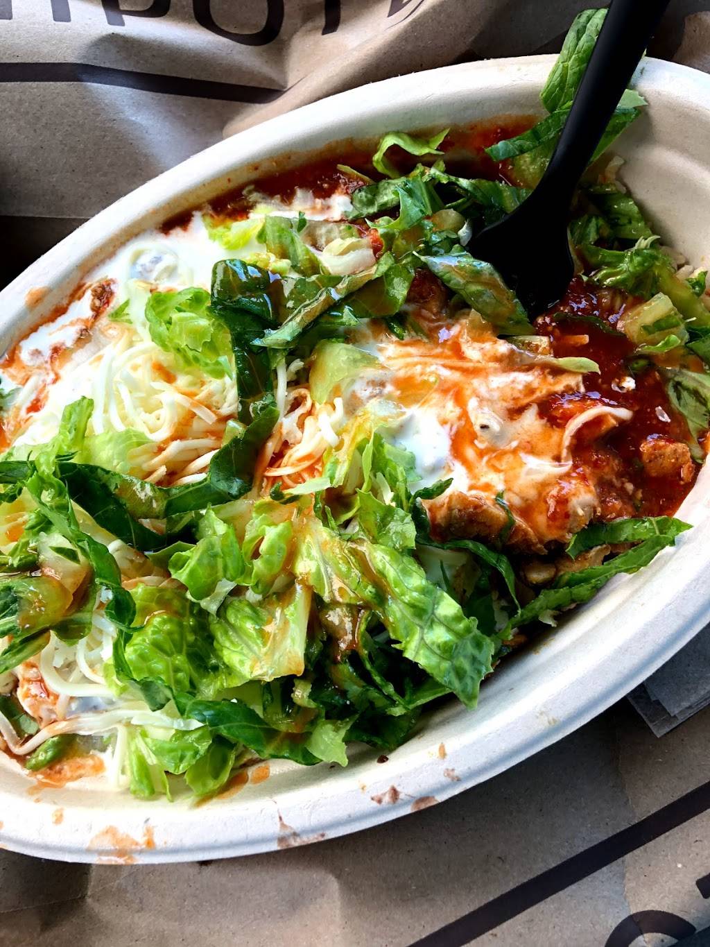 Chipotle Mexican Grill | restaurant | 6216 College Dr Ste 101, Suffolk, VA 23435, USA | 7574846051 OR +1 757-484-6051