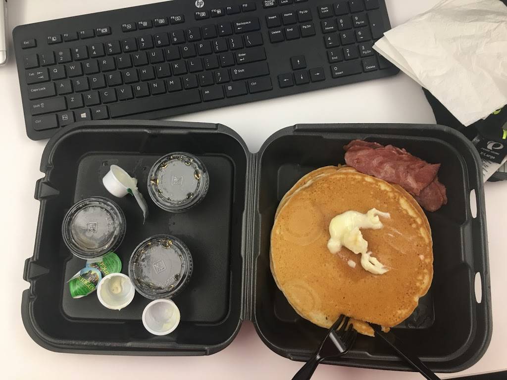 Skyway Grill | restaurant | 56 6th St E #213, St Paul, MN 55101, USA | 6512223990 OR +1 651-222-3990