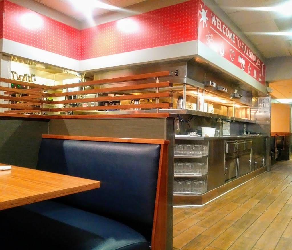 IHOP | restaurant | 151 W Orangethorpe Ave, Fullerton, CA 92832, USA | 7145254544 OR +1 714-525-4544