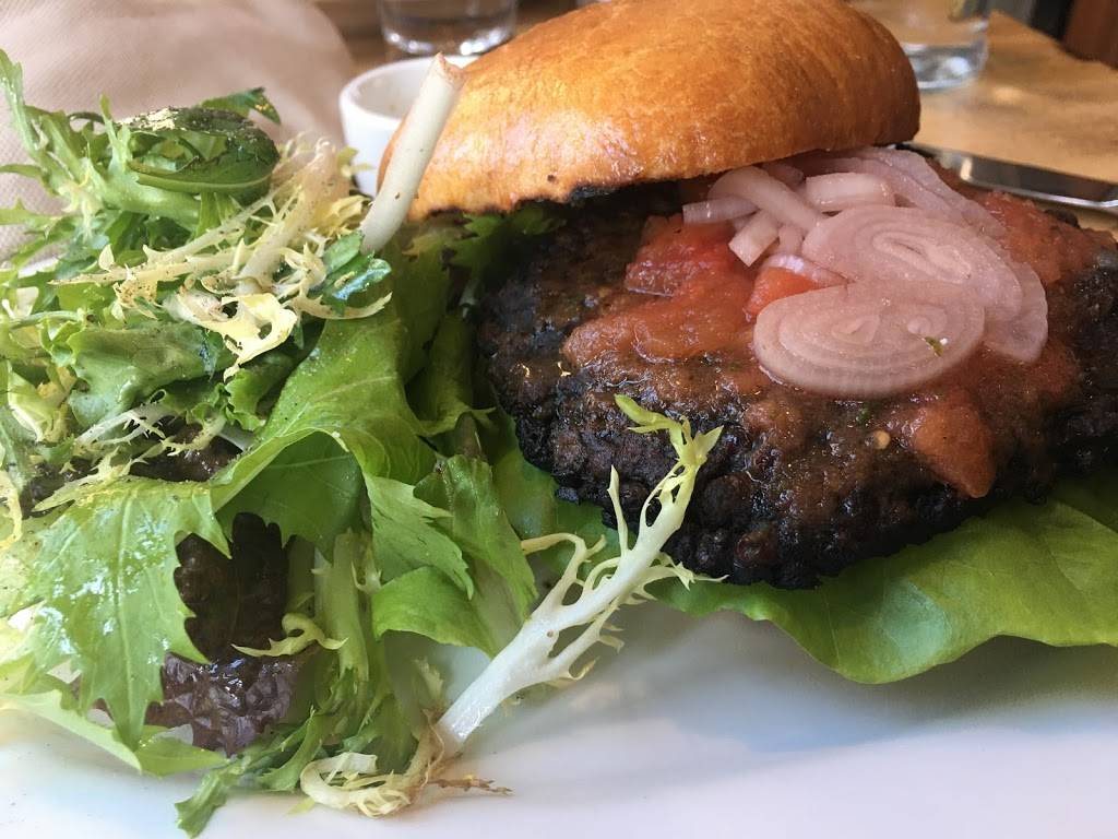 Runa Bistro | restaurant | 10 Plattekill Ave, New Paltz, NY 12561, USA | 8452513990 OR +1 845-251-3990