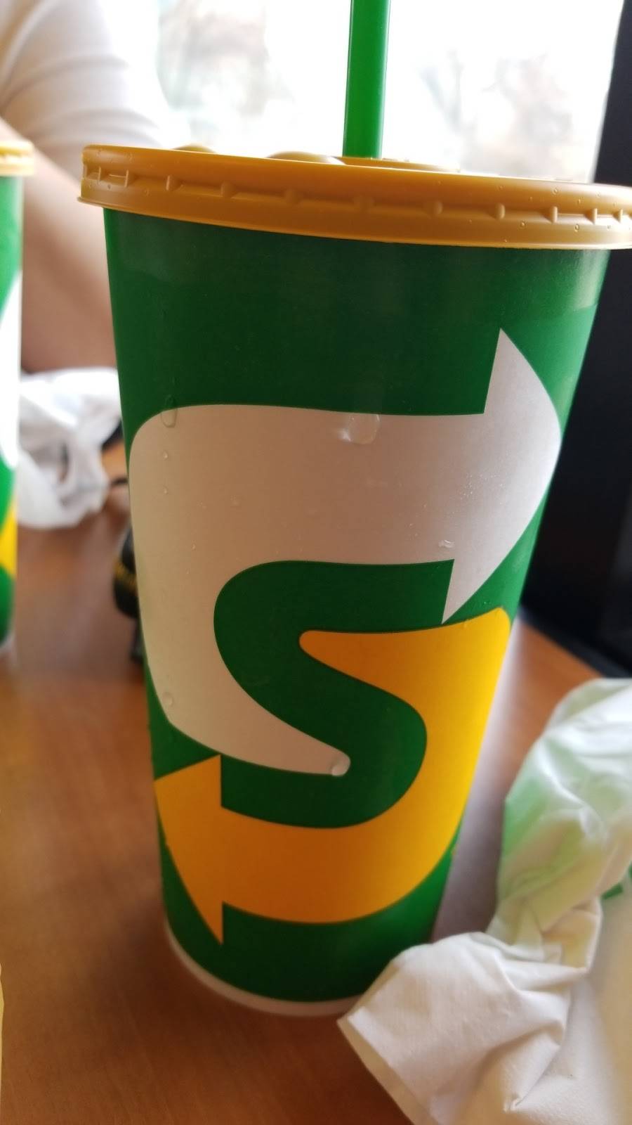 Subway | restaurant | 179 Pearl St, Braintree, MA 02184, USA | 7813484949 OR +1 781-348-4949