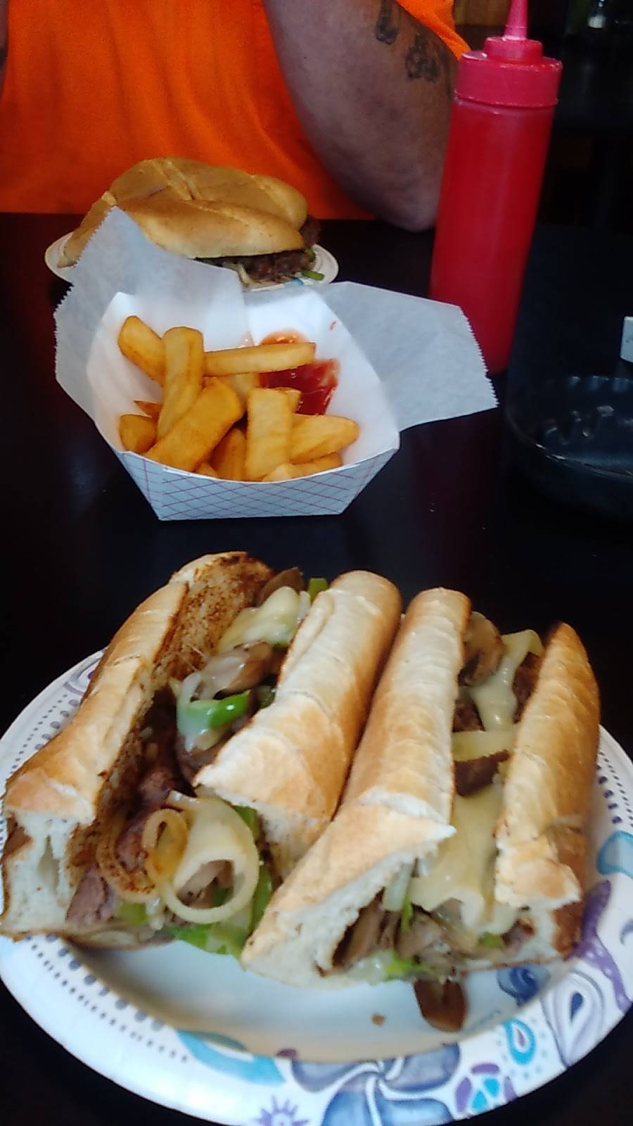 Rez Smoke Shop | restaurant | 986 Bloomingdale Rd, Basom, NY 14013, USA | 7165422887 OR +1 716-542-2887