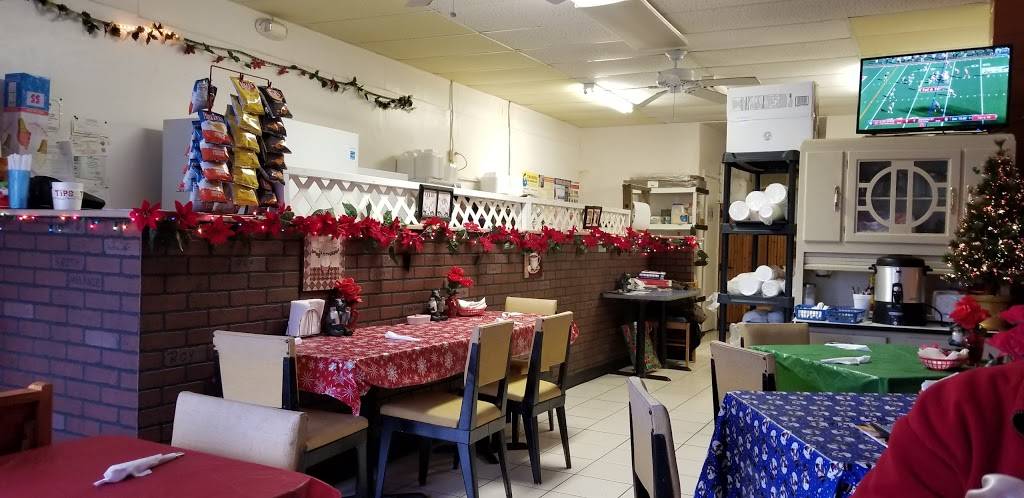 Bettys & Ray LLC | restaurant | 882 W River Rd, Palatka, FL 32177, USA | 3863295282 OR +1 386-329-5282