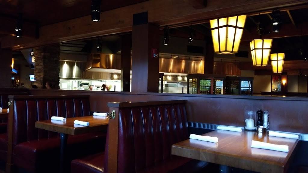 J. Alexanders Redlands Grill | restaurant | Rookwood Commons Shopping Center, 2629 Edmondson Rd, Cincinnati, OH 45209, USA | 5135317495 OR +1 513-531-7495