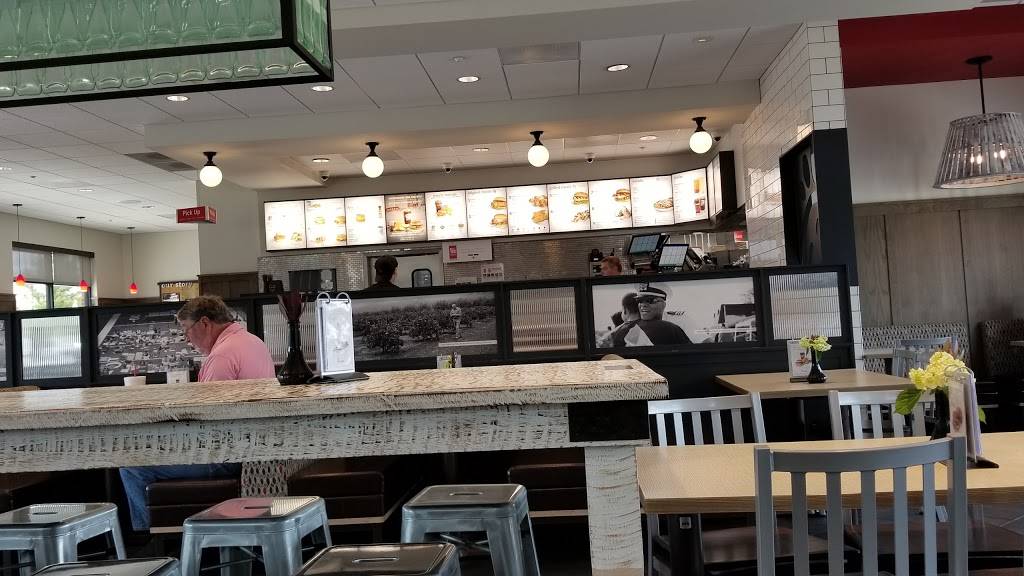 Chick-fil-A | restaurant | 3831 41st Ave Dr, Moline, IL 61265, USA | 3097971605 OR +1 309-797-1605