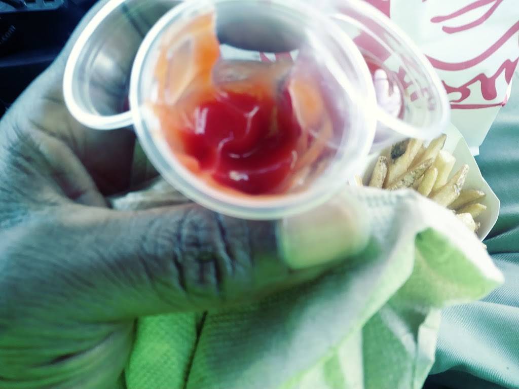 Wendys | restaurant | 699 Mayport Crossing Blvd, Jacksonville, FL 32233, USA | 9042463529 OR +1 904-246-3529