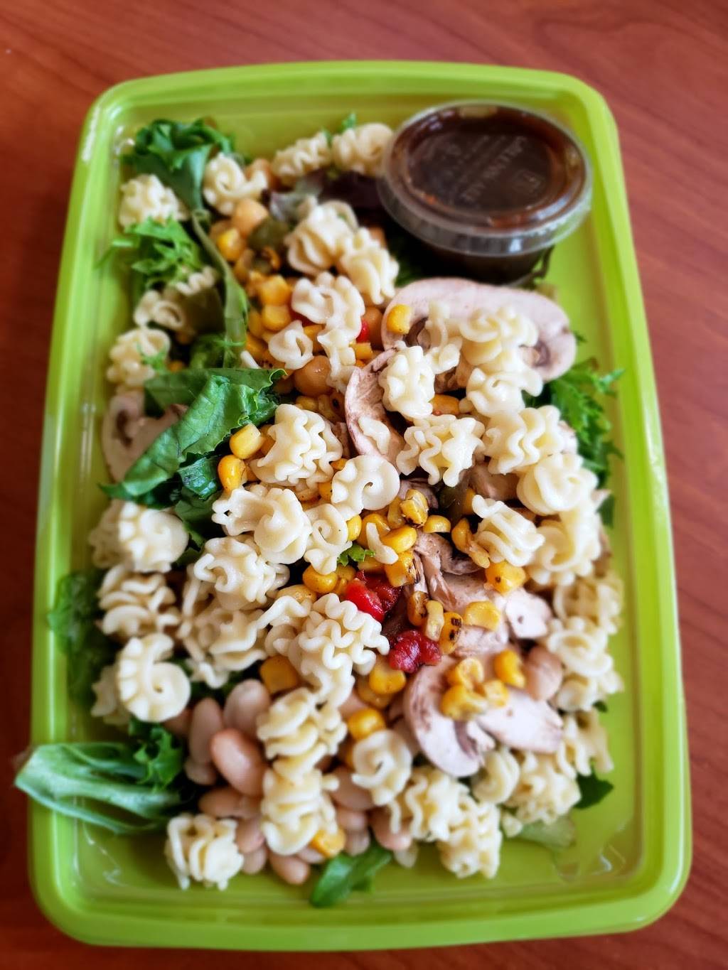 Saladworks | restaurant | 10000 West Ohare Avenue, Chicago, IL 60666, USA | 7736862711 OR +1 773-686-2711