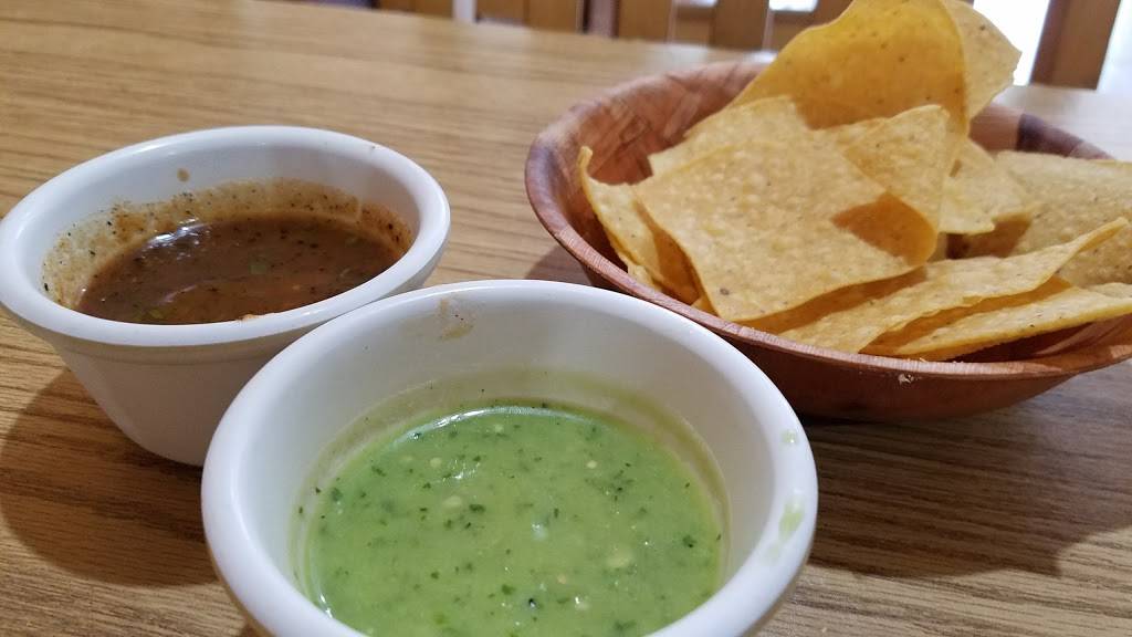 Taqueria Cancun | restaurant | 2224 4th St, San Rafael, CA 94901, USA | 4154545282 OR +1 415-454-5282