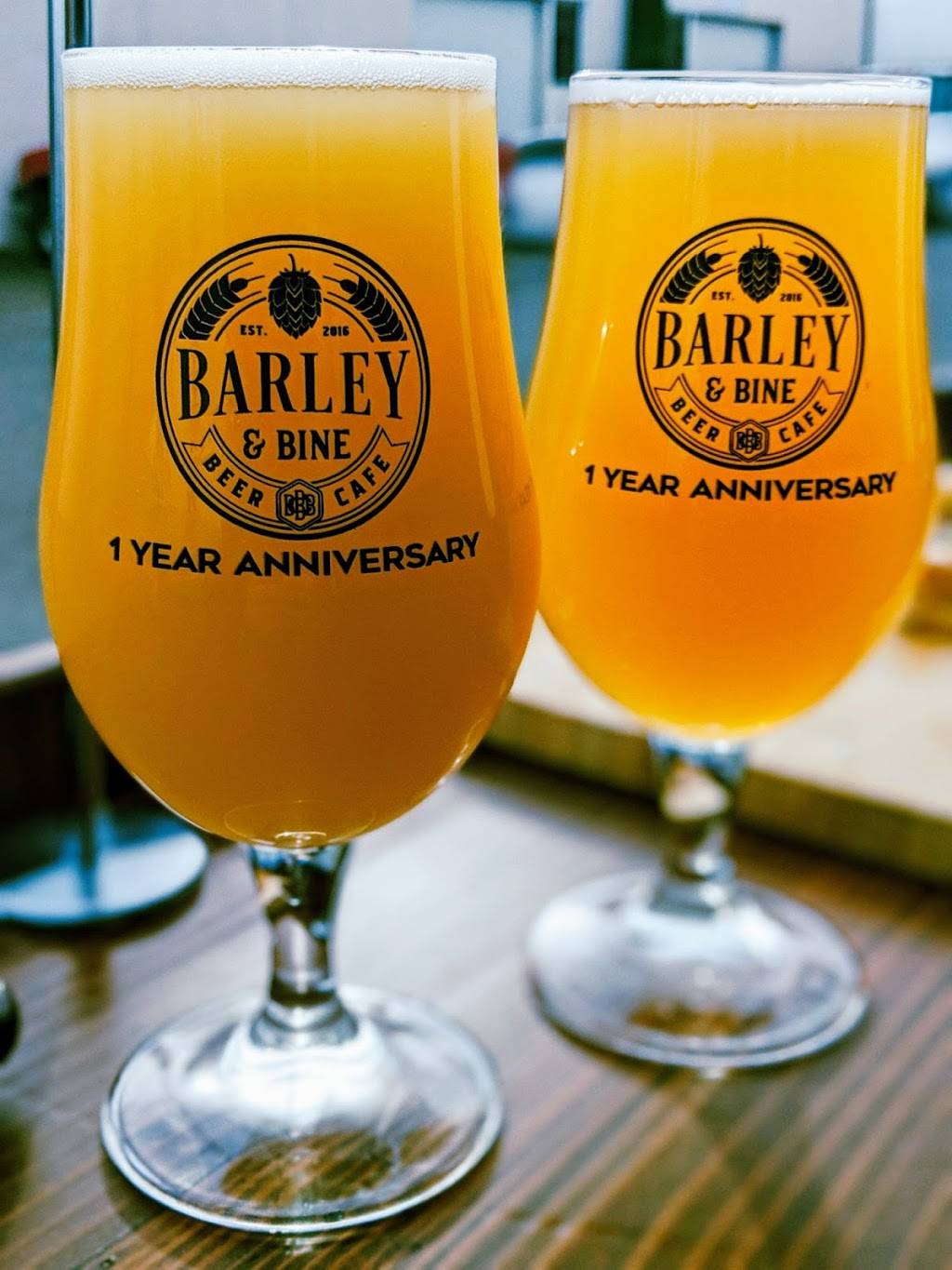 Barley & Bine Beer Cafe | restaurant | 7765 Bell Rd, Windsor, CA 95492, USA | 7076577774 OR +1 707-657-7774