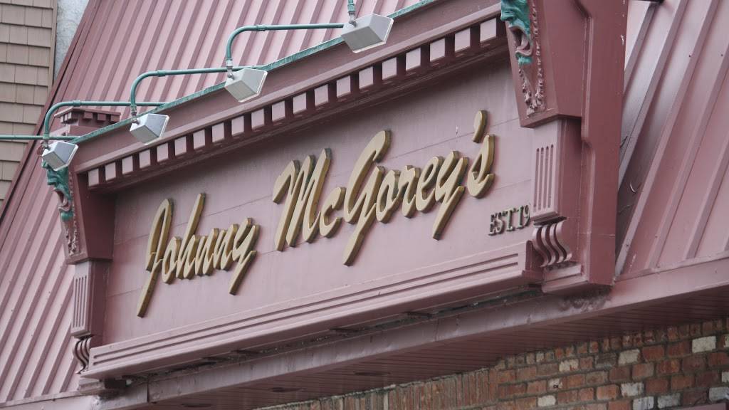 Johnny McGoreys Pub | restaurant | 131 Front St, Massapequa Park, NY 11762, USA | 5167978584 OR +1 516-797-8584