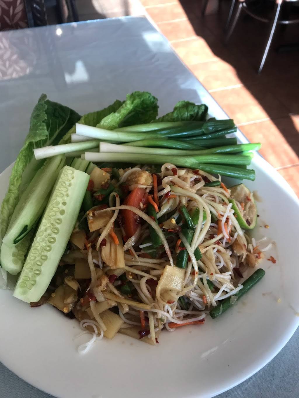 Dees Kitchen | restaurant | 509 Howe Ave, Shelton, CT 06484, USA | 2035138070 OR +1 203-513-8070